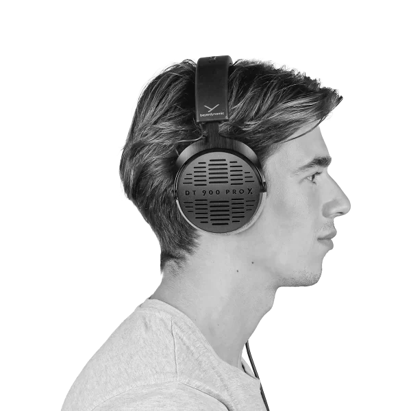 DT 900 PRO X