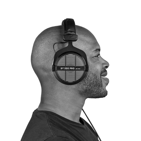 beyerdynamic-dt-990-pro-250-ohm-studio-kopfhoerer-people_1_2 DT 990 PRO